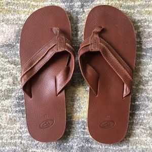 NWOT Reef 🏄‍♂️ brown leather flip flops